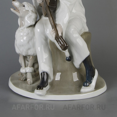 Фарфоровая статуэтка «Пьеро с гитарой и Пуделем» Rosenthal Германия (фото №17774)