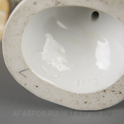Фарфоровая статуэтка "Арлекин с кружкой" Meissen Германия (арт. 1844-2, фото №17816)