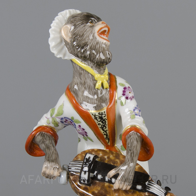 Фарфоровая статуэтка «Обезьяний оркестр. Игрок на колёсной лире» Meissen Германия