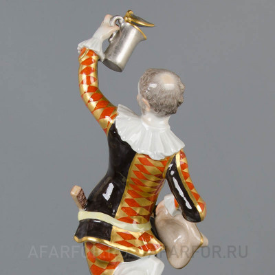 Фарфоровая статуэтка "Арлекин с кружкой" Meissen Германия (арт. 1942-2, фото №17927)