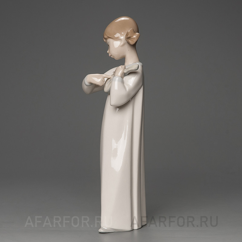 Фарфоровая статуэтка "Девочка с гитарой" Lladro Испания
