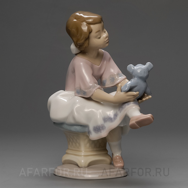 Фарфоровая статуэтка "Мой плюшевый мишка" Lladro Испания