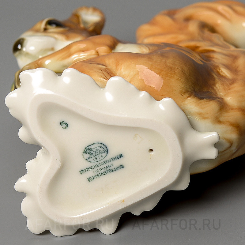 Фарфоровая статуэтка «Белочка с орехом» Hutschenreuther Германия