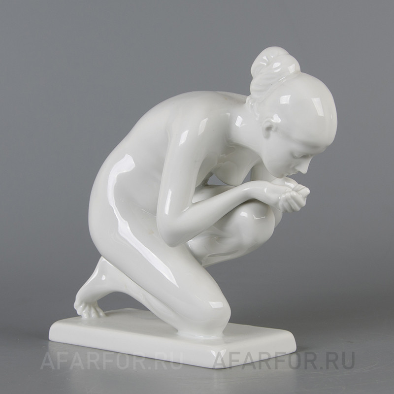 Фарфоровая статуэтка «Обнажённая у ручья» Rosenthal Германия