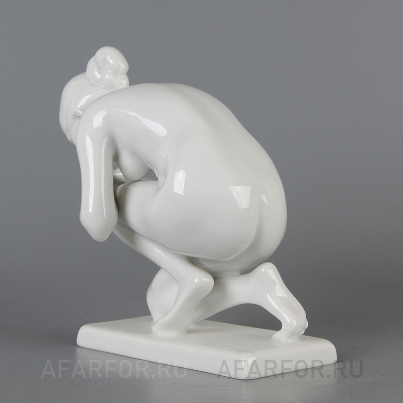 Фарфоровая статуэтка «Обнажённая у ручья» Rosenthal Германия