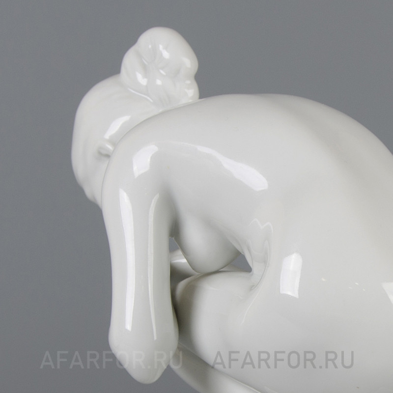 Фарфоровая статуэтка «Обнажённая у ручья» Rosenthal Германия