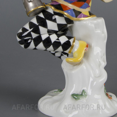 Фарфоровая статуэтка "Арлекин с кружкой" Meissen Германия (арт. 1400-2, фото №21817)