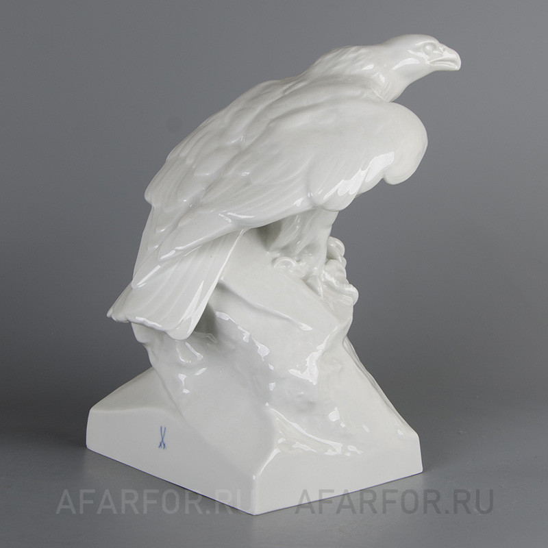 Фарфоровая статуэтка "Орёл на вершине скалы" Meissen Германия