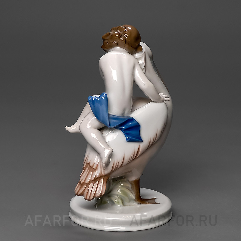 Фарфоровая статуэтка "Мальчик на пеликане" Rosenthal Германия