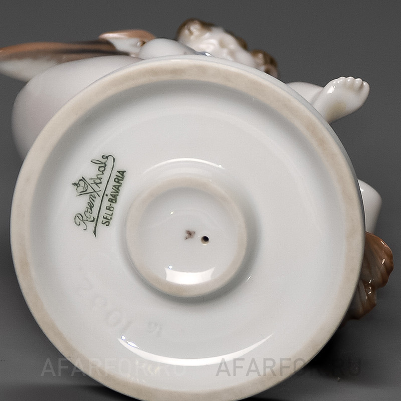 Фарфоровая статуэтка "Мальчик на пеликане" Rosenthal Германия