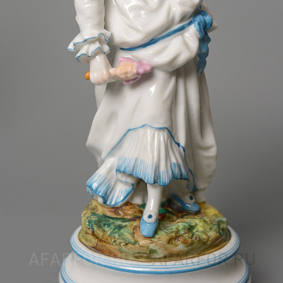 Фарфоровая статуэтка "Подарки" Meissen Германия (фото №24689)