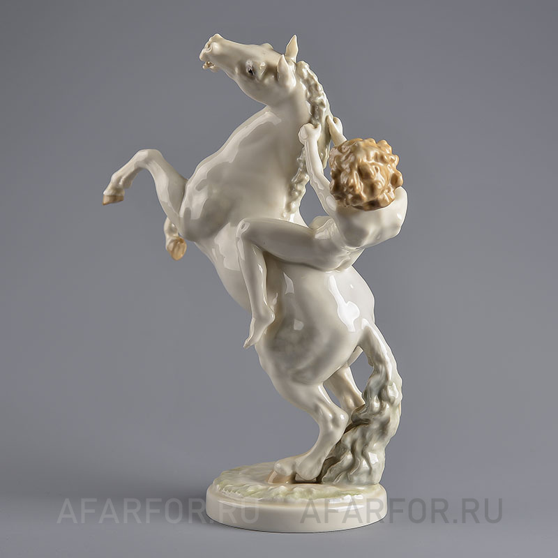 Фарфоровая статуэтка «Обнажённая всадница» Hutschenreuther Германия