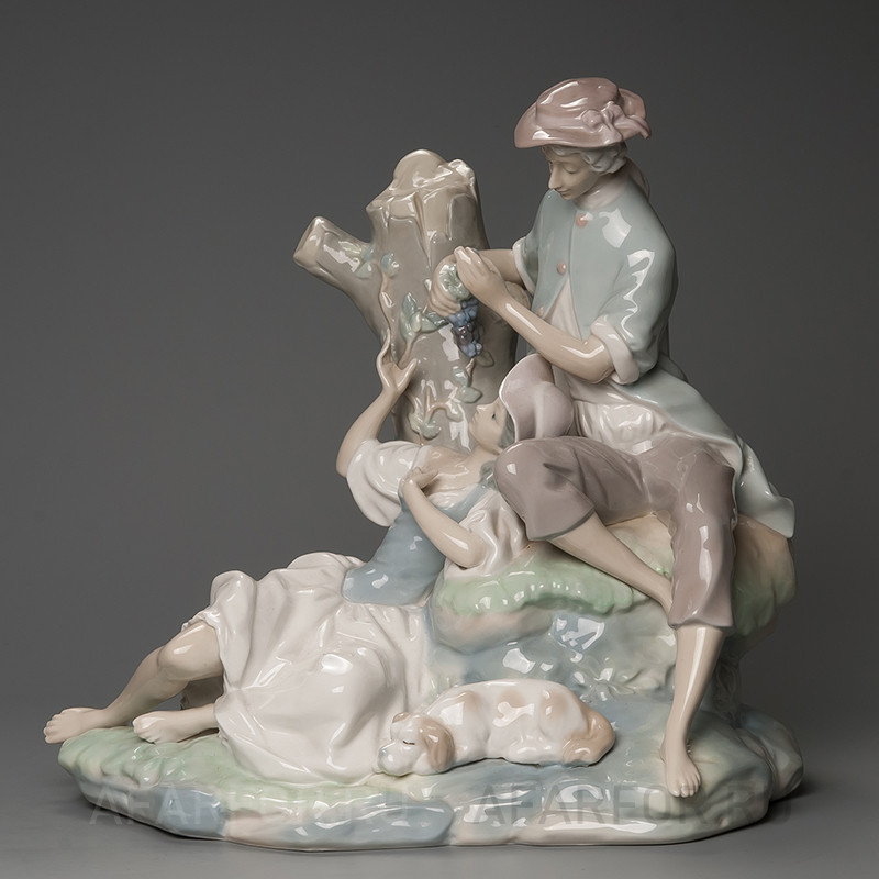 Фарфоровая статуэтка "Пасторальная группа" Lladro Испания
