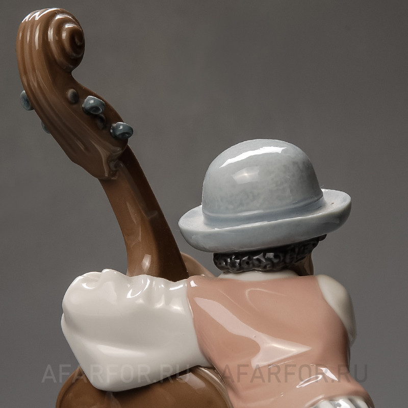 Фарфоровая статуэтка "Джазовый басист" Lladro Испания
