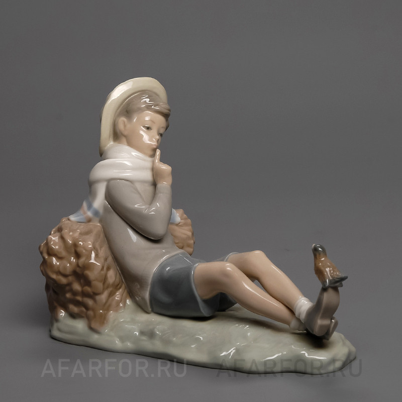 Фарфоровая статуэтка "Пастух с птичкой" Lladro Испания