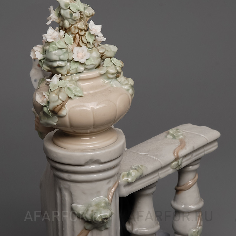 Фарфоровая статуэтка "Наступление весны" Lladro Испания