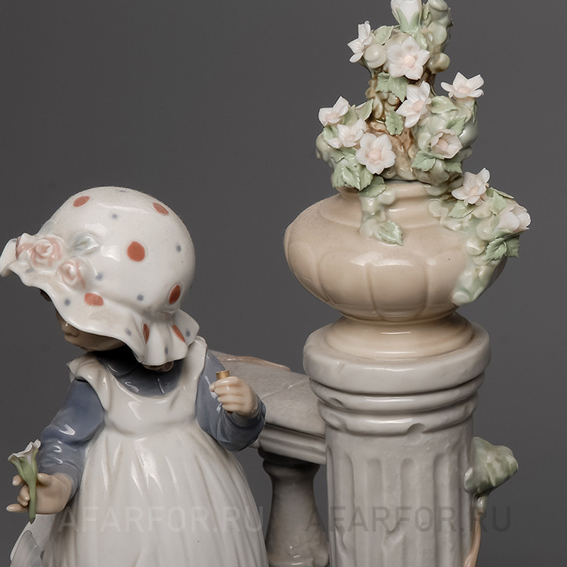 Фарфоровая статуэтка "Наступление весны" Lladro Испания