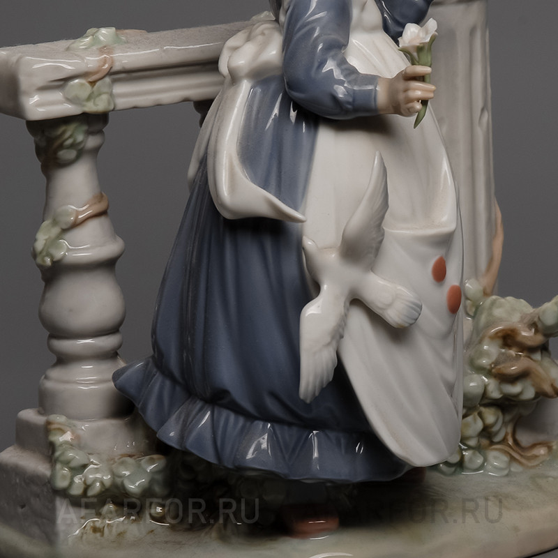 Фарфоровая статуэтка "Наступление весны" Lladro Испания