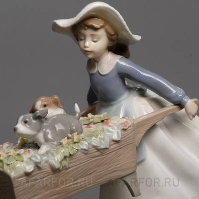 Фарфоровая статуэтка "Вези нас быстрее" Lladro Испания (фото №26895)