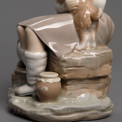 Фарфоровая статуэтка "Девочка со щенком" Lladro Испания (фото №26991)