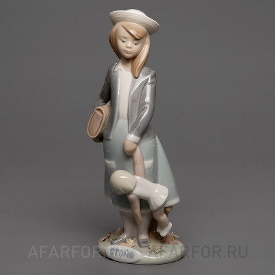 Старинная фарфоровая статуэтка «Осень» Lladro Испания (арт. 852-4), предмет с коллекционной ценностью.