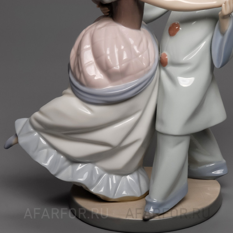 Фарфоровая статуэтка "Карнавал" Lladro Испания