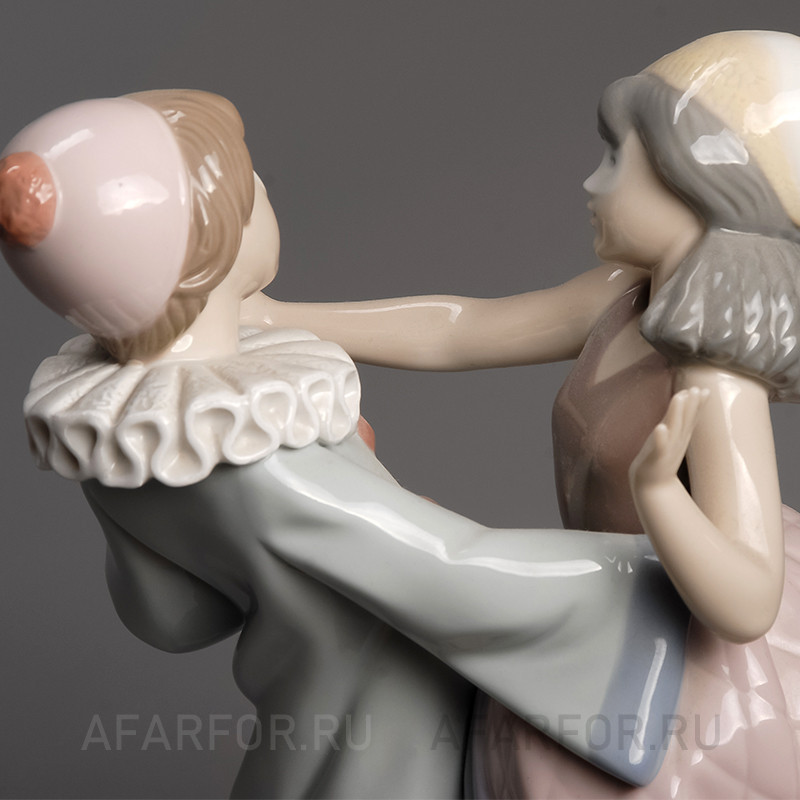 Фарфоровая статуэтка "Карнавал" Lladro Испания