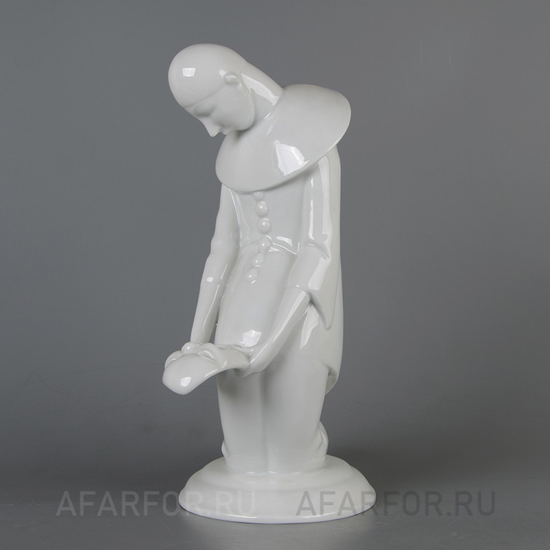 Антикварная фарфоровая статуэтка «Пьеро с маской», Aelteste Volkstedter, Германия (арт. 2218-2)