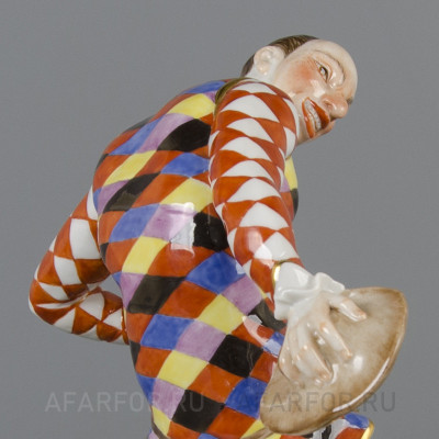 Фарфоровая статуэтка "Арлекин с кружкой" Meissen Германия (арт. 2221-2, фото №27171)