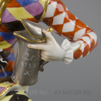 Фарфоровая статуэтка "Арлекин с кружкой" Meissen Германия (арт. 2221-2, фото №27172)