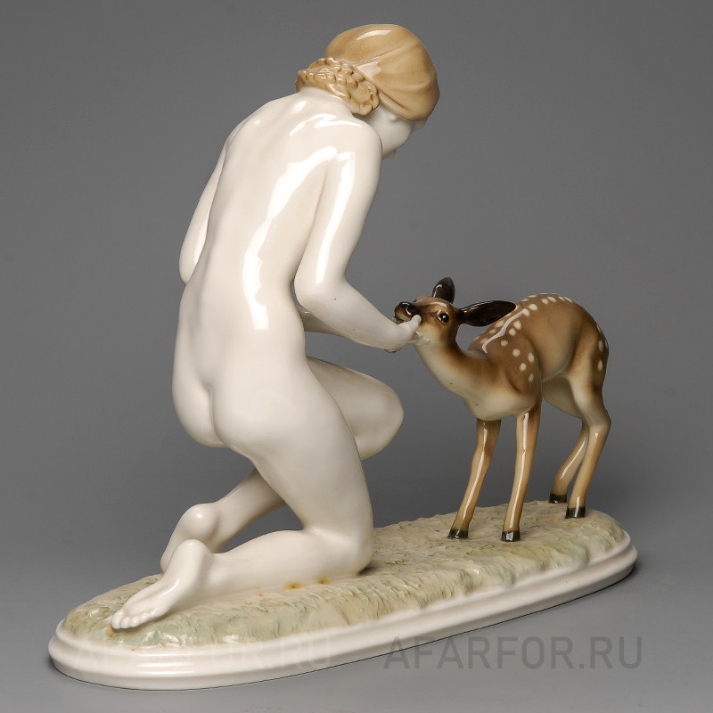 Фарфоровая статуэтка "Обнажённая Лия и косуля" Hutschenreuther Германия