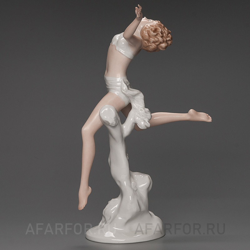 Фарфоровая статуэтка "Бегущая по волнам" Rosenthal Германия
