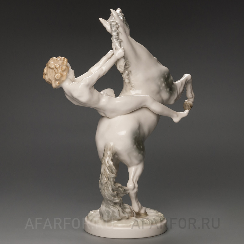 Фарфоровая статуэтка "Обнажённая всадница" Hutschenreuther Германия