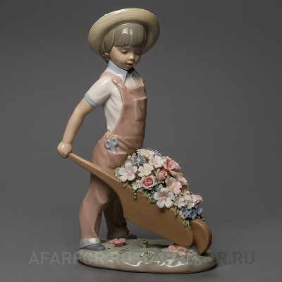 Старинная статуэтка из фарфора «Тачка с цветами» Lladro Испания (арт. 665-3), ценный предмет для коллекции.