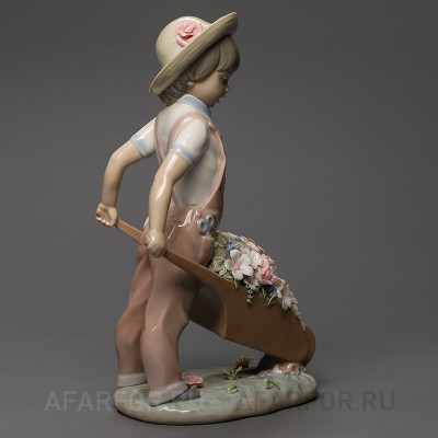 Фарфоровая статуэтка "Тачка с цветами" Lladro Испания (фото №32282)
