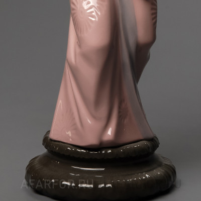 Фарфоровые статуэтки "Гейши. Восточные дамы" Lladro Испания (фото №32549)