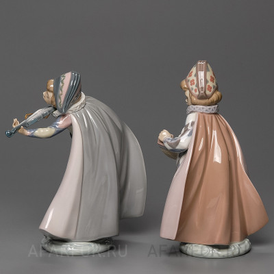 Фарфоровые статуэтки "Арлекины со скрипкой и концертиной" Lladro Испания (фото №32855)