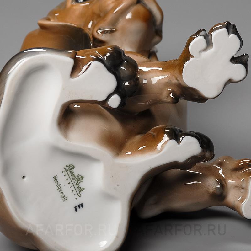 Фарфоровая статуэтка "Щенок таксы сидит" Rosenthal Германия