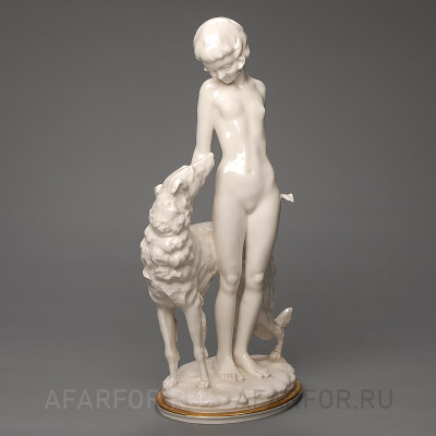 Белая фарфоровая статуэтка «Друзья. Обнаженная и борзая» Hutschenreuther Германия (арт. 916-3), изящная коллекционная фигура.