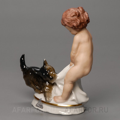 Фарфоровая статуэтка "Отдай. Мальчик с собакой" Rosenthal Германия (фото №33804)