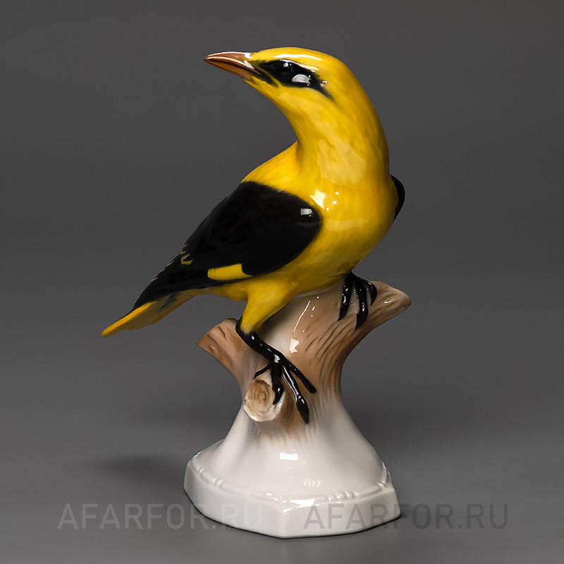 Редкая фарфоровая статуэтка «Иволга» Karl Ens Германия (арт. 1182-3), антиквариат, создающий атмосферу роскоши.