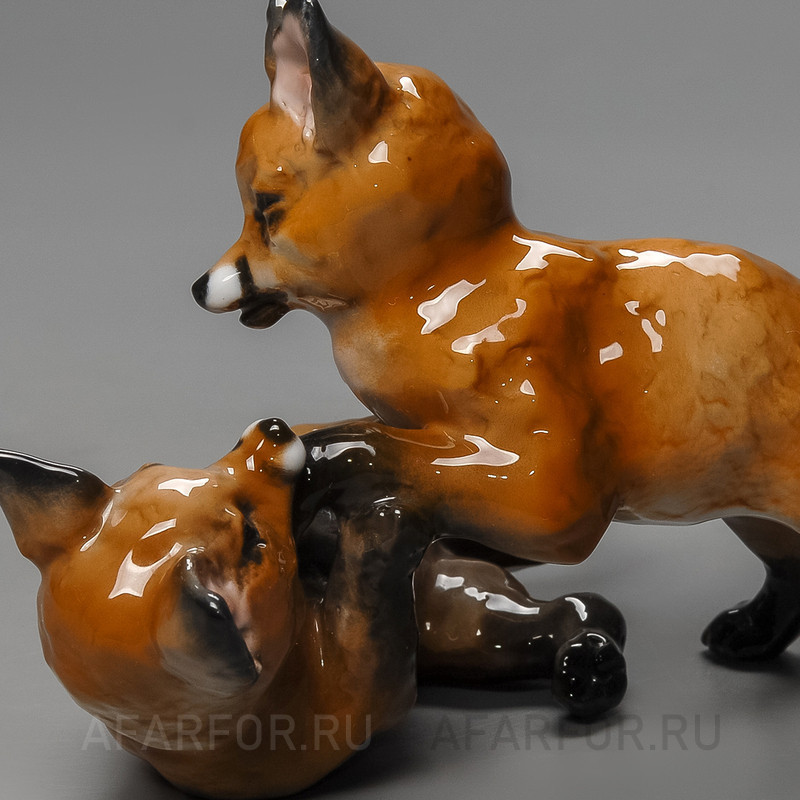 Фарфоровая статуэтка "Играющиеся лисята" Rosenthal Германия