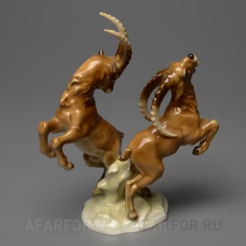 Фарфоровая статуэтка «Горные козлы на дыбах» Hutschenreuther Германия
