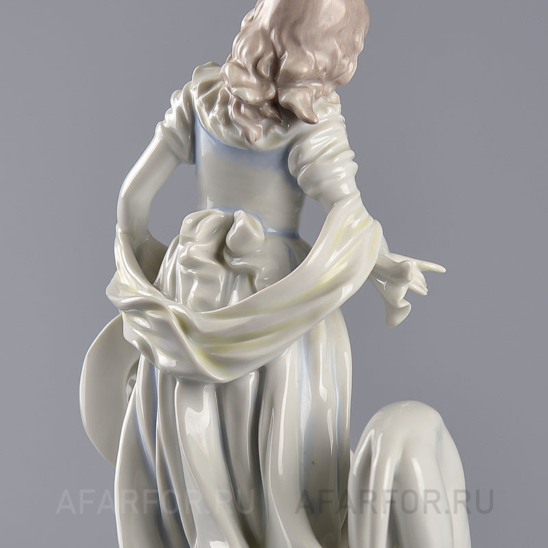 Фарфоровая статуэтка «Игра. Девушка и борзая» Rosenthal Германия