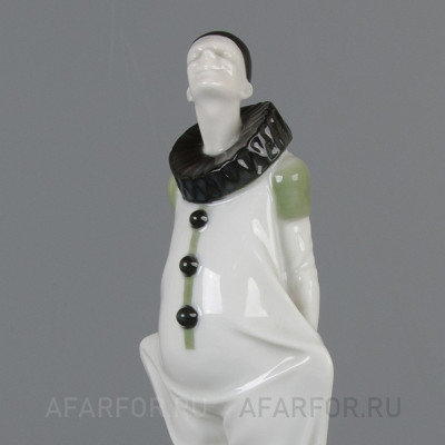 Фарфоровая статуэтка «Пьеро на пьедестале» Rosenthal Германия (фото №37749)