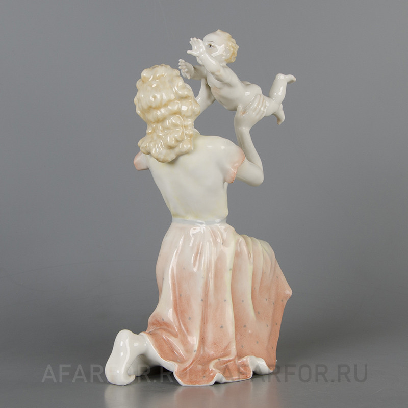 Фарфоровая статуэтка «Материнское счастье» Hutschenreuther Германия