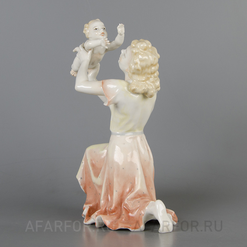 Фарфоровая статуэтка «Материнское счастье» Hutschenreuther Германия