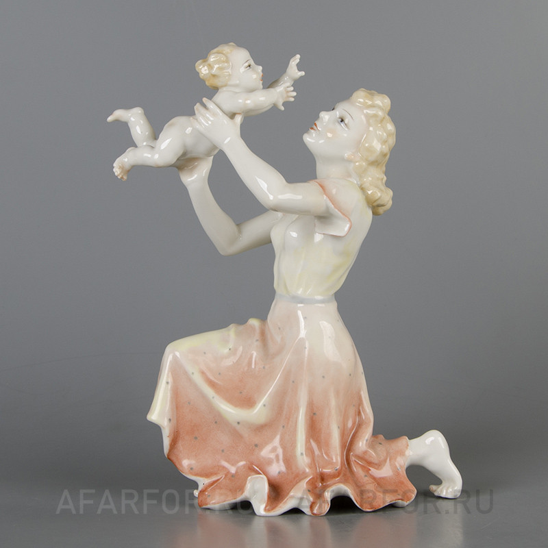 Фарфоровая статуэтка «Материнское счастье» Hutschenreuther Германия