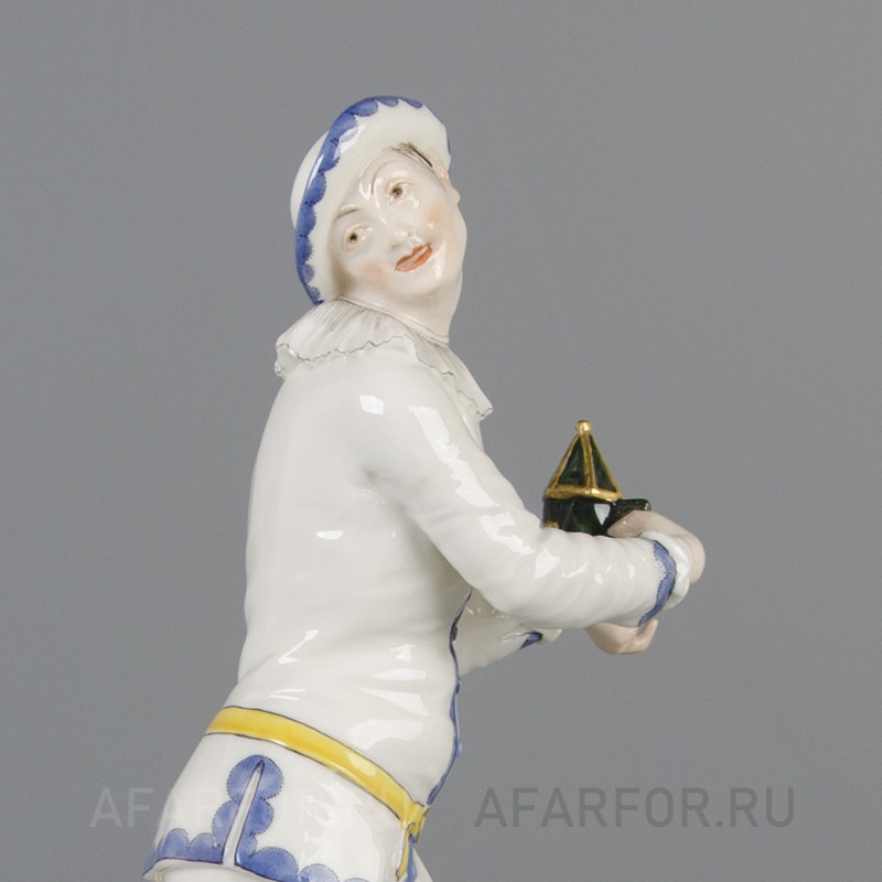 Фарфоровая статуэтка «Пьеро с фонарём» Nymphenburg Германия