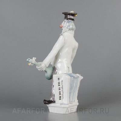 Фарфоровая статуэтка "Клоун-гитарист и аккордеон" Meissen Германия